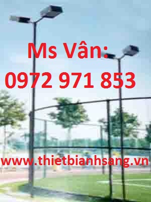 Cột đèn sân tennis.jpg