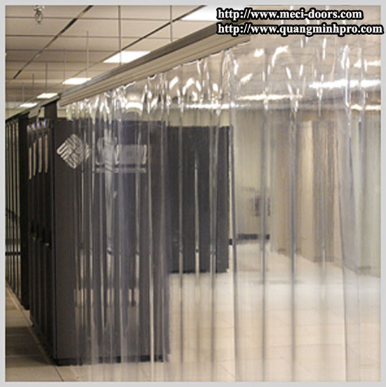 man nhua pvc trong suot.jpg