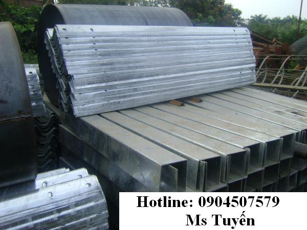 cột và sóng hộ lan.jpg