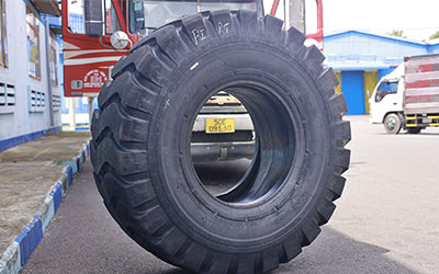 LỐP XÚC LẬT 20.5-20