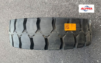 LỐP XE NÂNG 815-15: BÁNH TRƯỚC XE NÂNG 3 TẤN